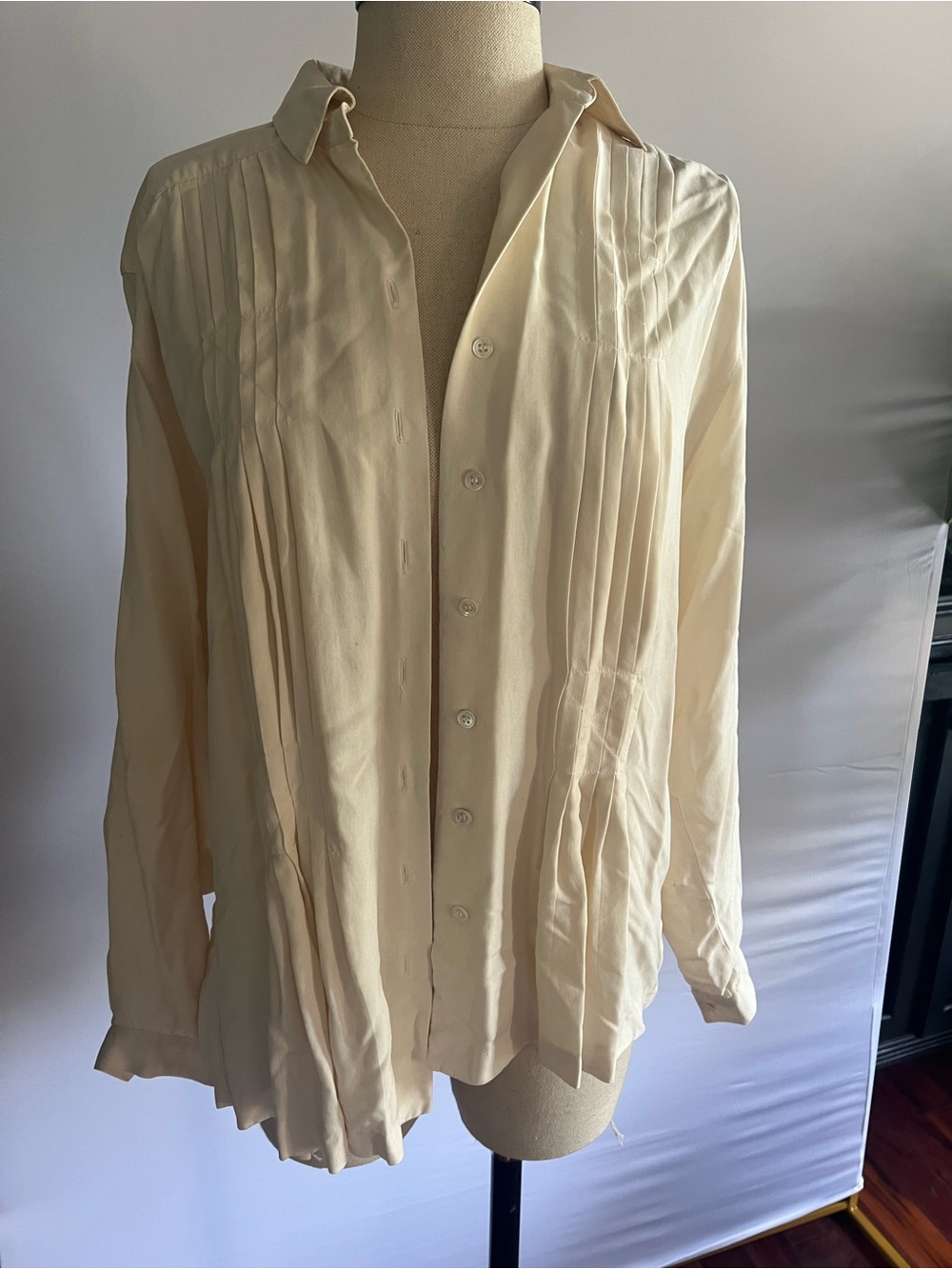 Liz Claiborne Vintage Cream Button-Front Shirt Jacket 100% Silk SZ 8